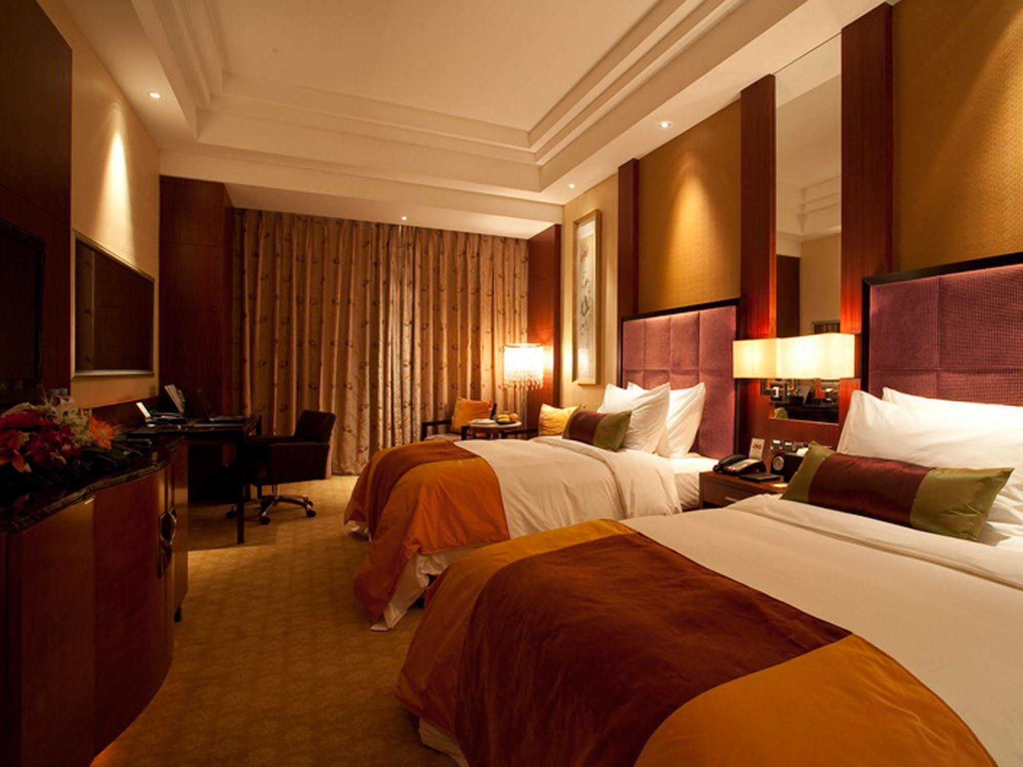 Celebrity City Hotel Chengdu Exterior foto